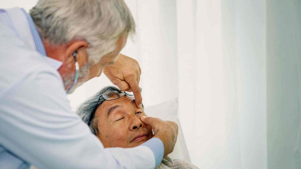 Dry Eye Symptoms